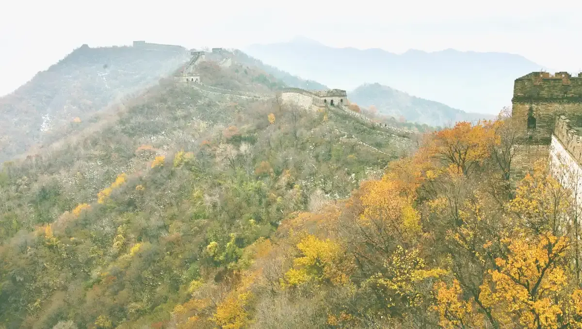 Autumn Great Wall landscape — Linqreative